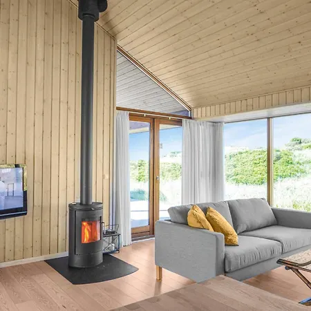 Vakantiehuis Five-bedroom In Løkken
