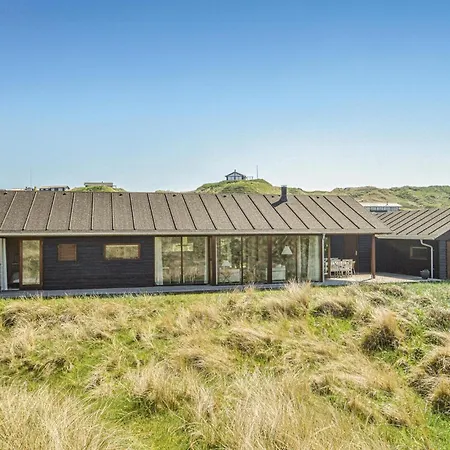 Five-bedroom In Tatil Evi Løkken