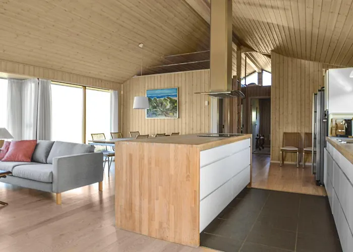 Σπίτι διακοπών Five-bedroom In *